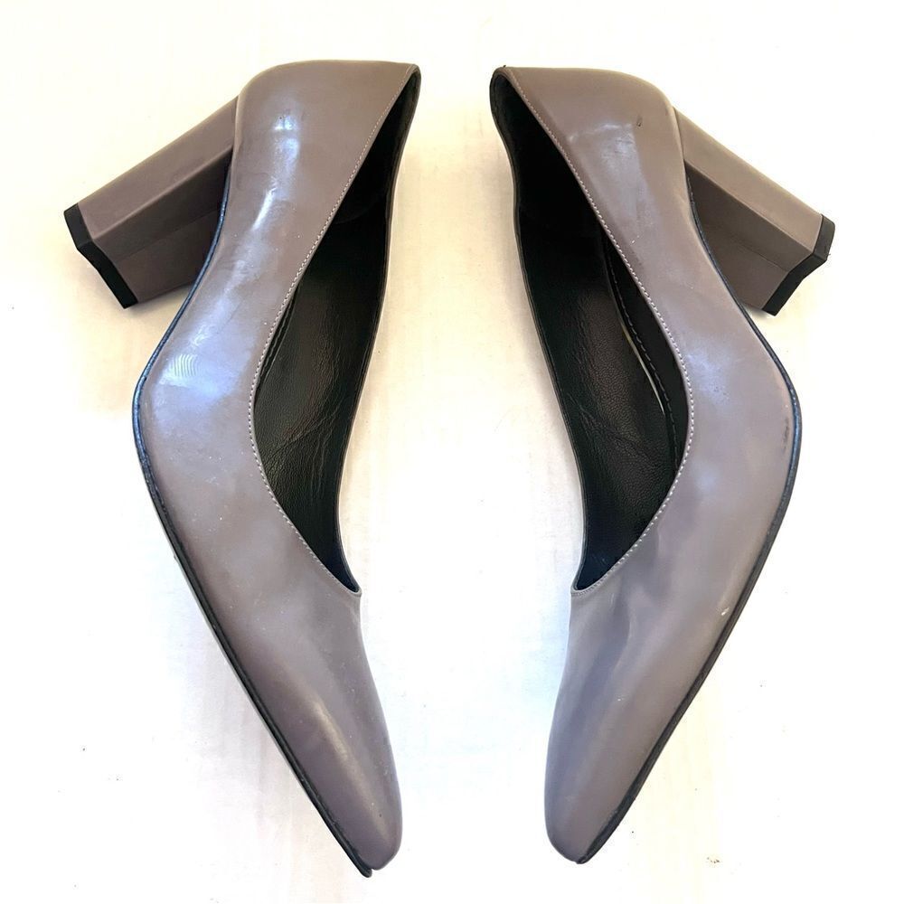 Stuart Weitzman Taupe Beige Block Heel size 9 N